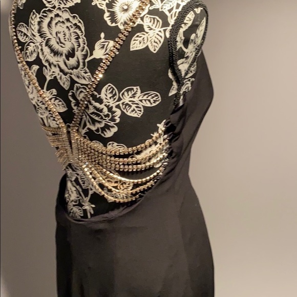 Black cocktail dress - Picture 2 of 4